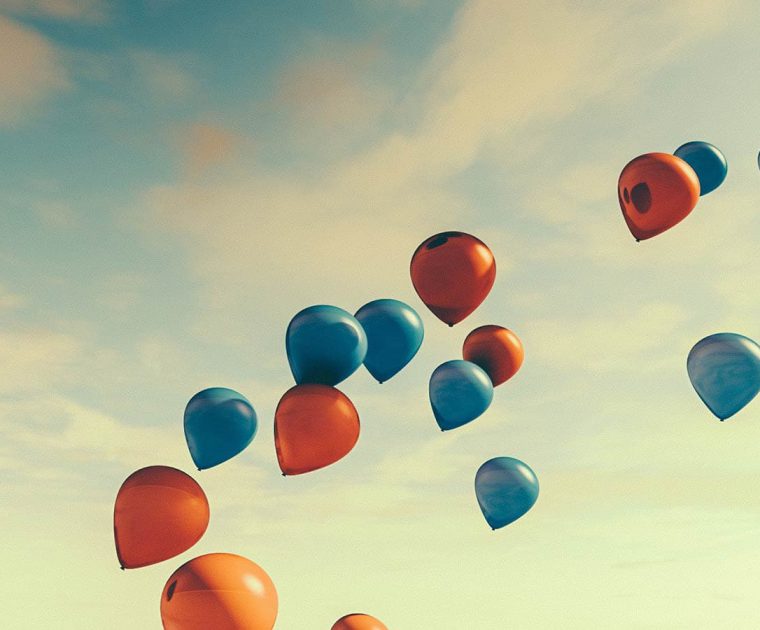 99 Red and Blue Balloons